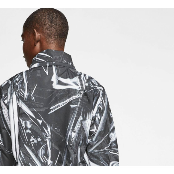 Nike Shield Women's Flash Running Jacket - Picture 3 of 10